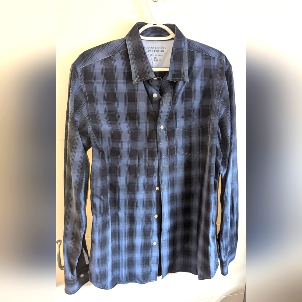 Medium Banana Republic Luxe Poplin Shirt